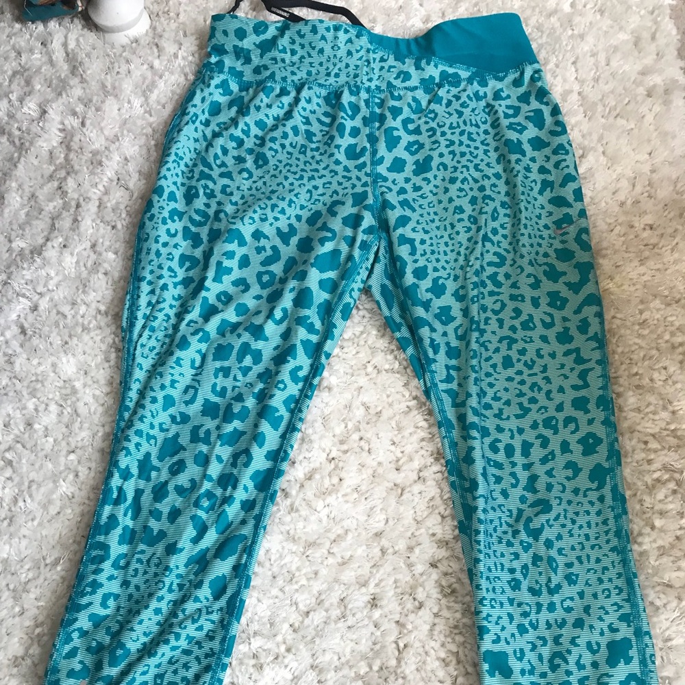 nike leggings
